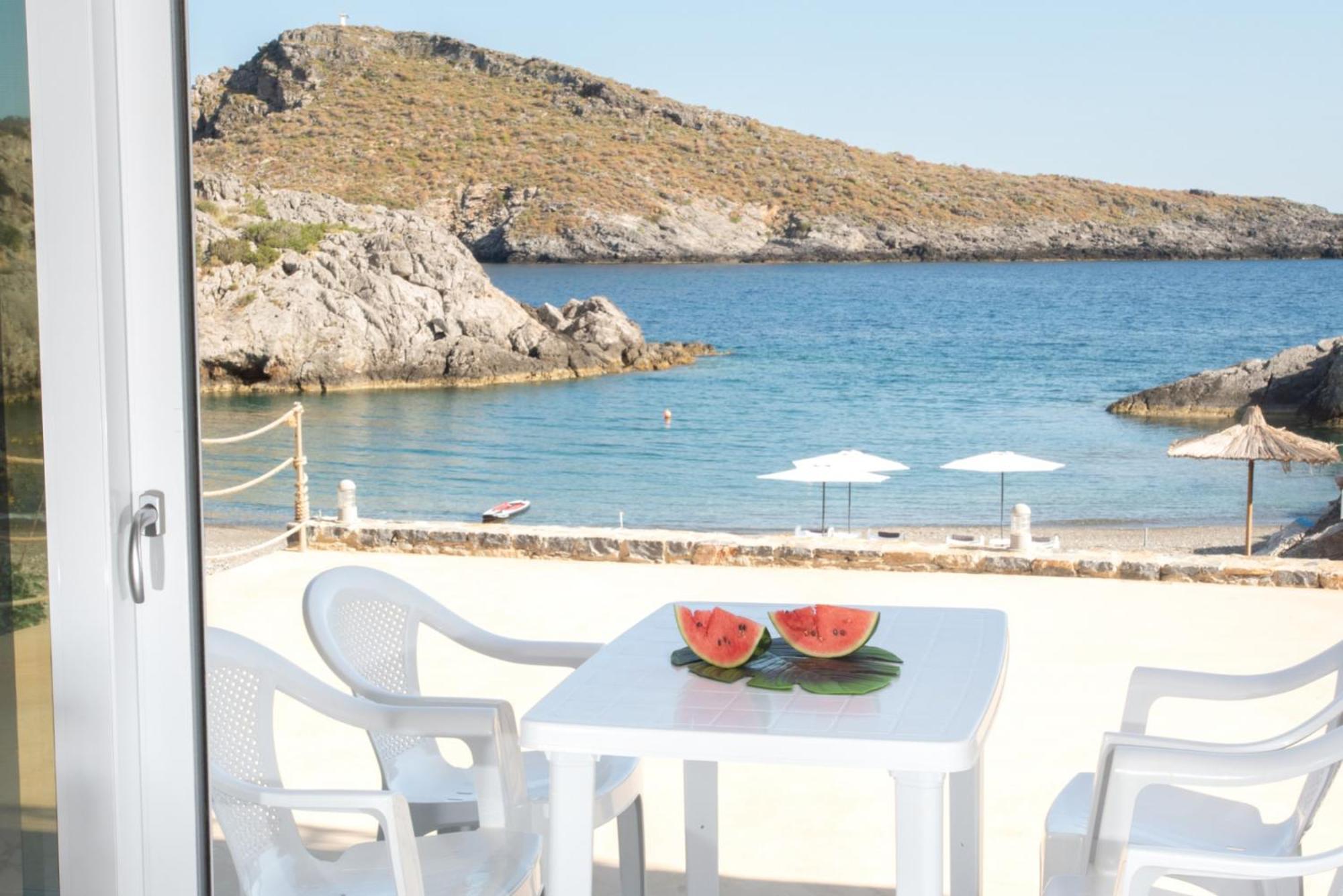 Beachfront Studio Kyma West ~ Crete'S Hidden Gem Kali Limenes Zewnętrze zdjęcie